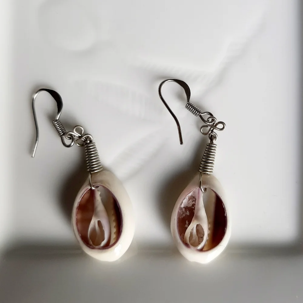 ⭐️5/$20 (2) Beach Boho Earrings Bundle - Picture 4 of 7